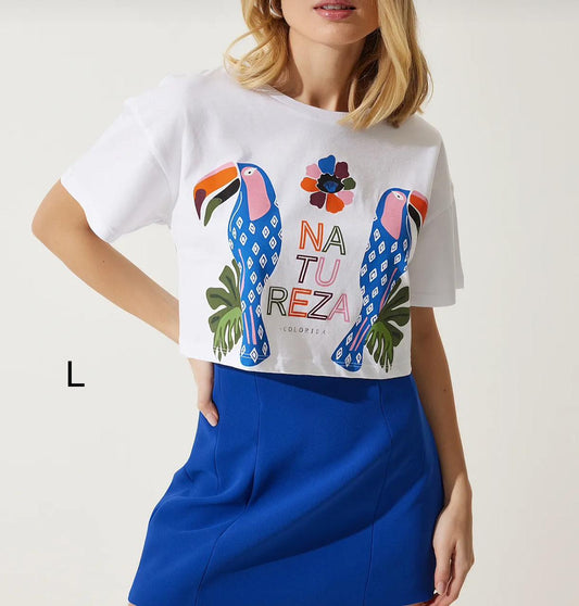 Women’s White Tropical Parrot Graphic Cotton T-Shirt, Short Sleeve Casual Summer Top