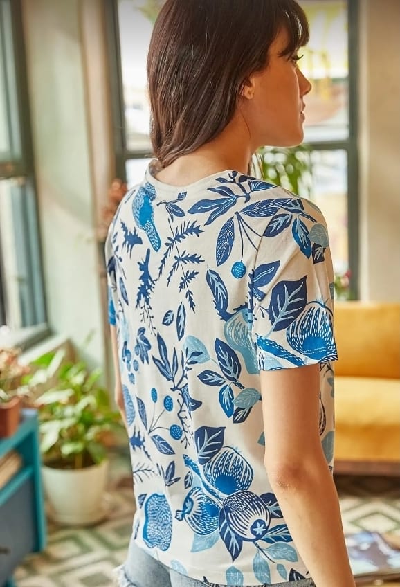 Women’s White Blue Floral Print T-Shirt – Trendyol Short Sleeve Casual Top