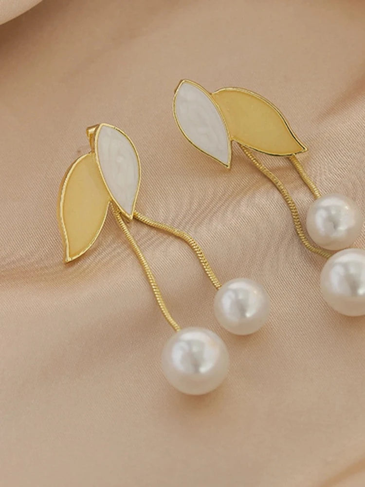 Elegant Leaf Pearl Drop Earrings – Gold Tone Minimalist Statement Earrings for Women