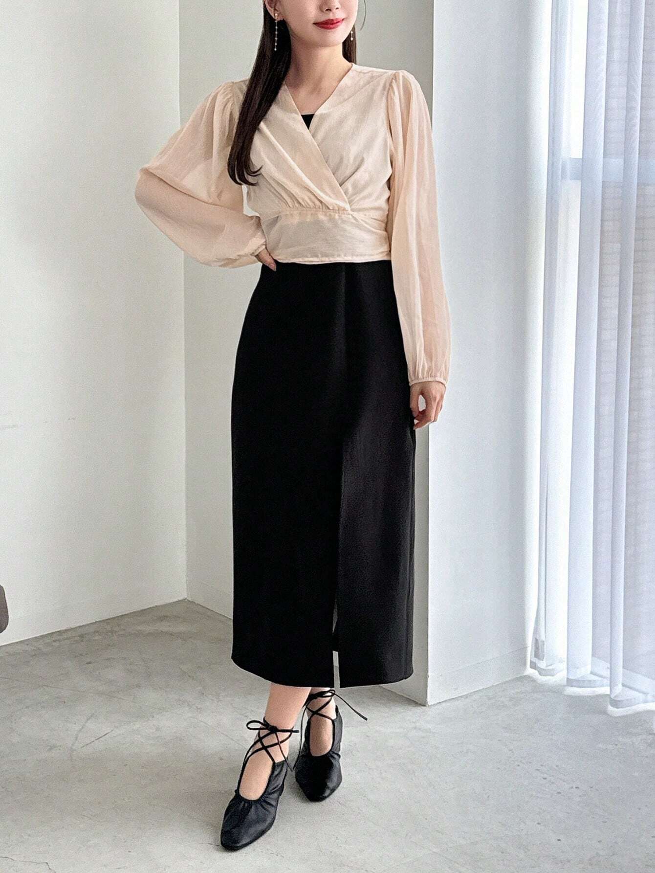 Women’s Beige Tie Front Balloon Sleeve Blouse