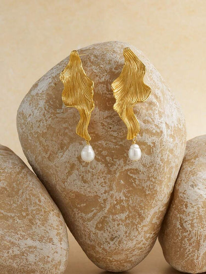 Women Gold Pearl Drop Earrings – Abstract Wave Design