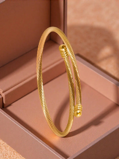 4 Piece Gold Tone Bangle Bracelet Set – Textured and Crystal Accent Stackable Bracelets – Elegant Women Jewelry