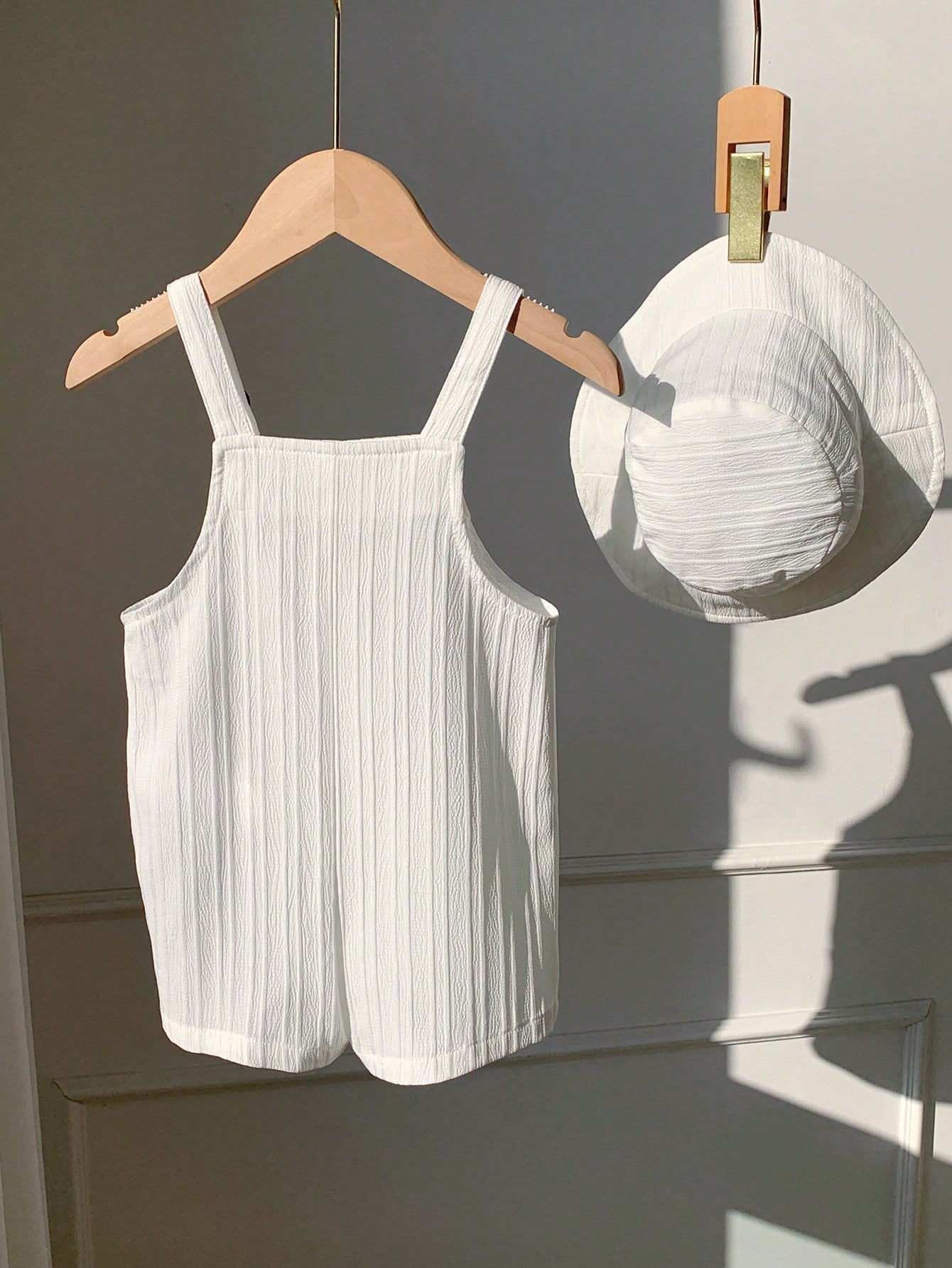 SHEIN Baby Boys Cream Ribbed Overall Romper