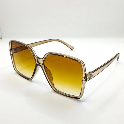 Trendy Sunglasses in Multiple Colors â€“ A Unique Look Suitable for All Occasions
