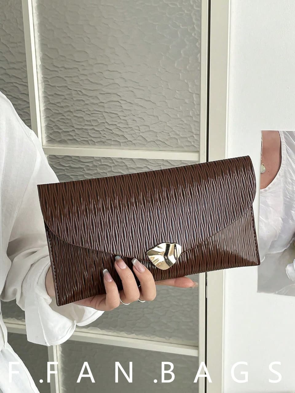 SHEIN Women’s Brown Textured Envelope Clutch Bag – Elegant Handheld Purse, SHEIN Fast Delivery in 5 Days