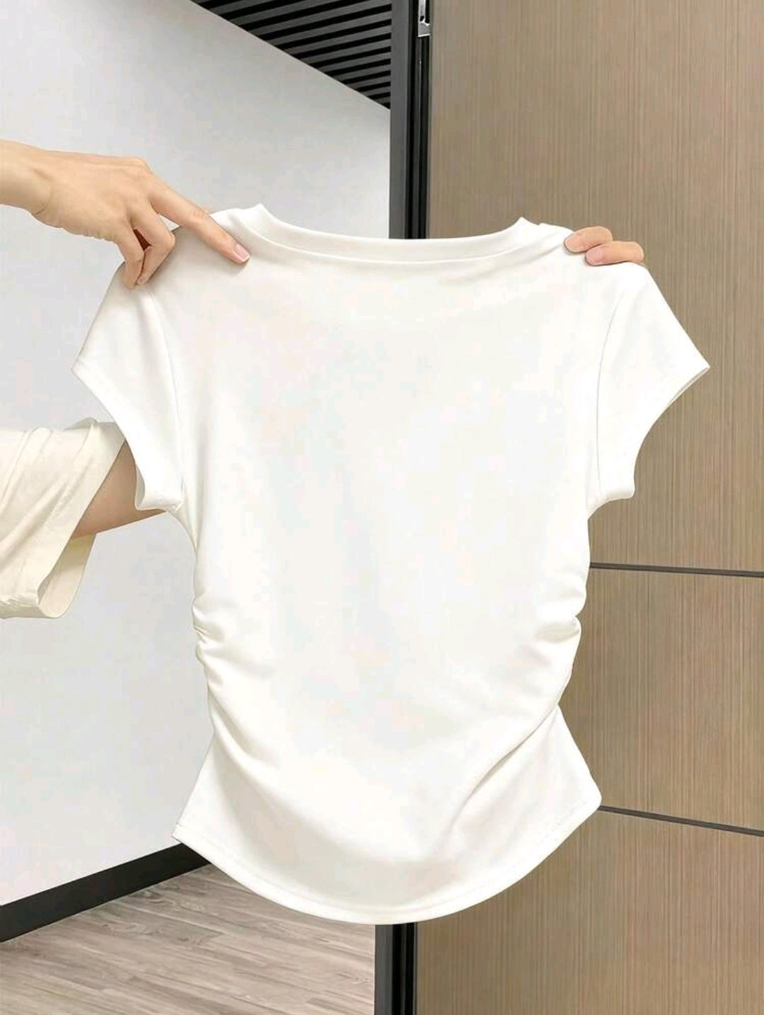 White Basic Short Sleeve Round Neck T-Shirt