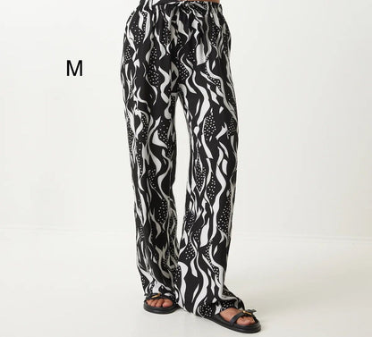 Women’s Trendyol Black White Wavy Print Wide Leg Pants – Viscose Palazzo Pants