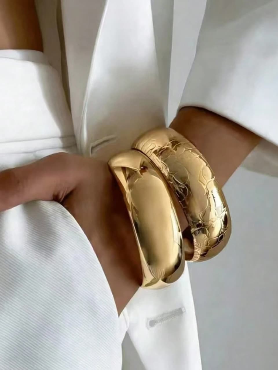 SHEIN Women’s Gold Chunky Bangle Set – 2 Piece Statement Bracelet Set, SHEIN Fast Delivery in 5 Days