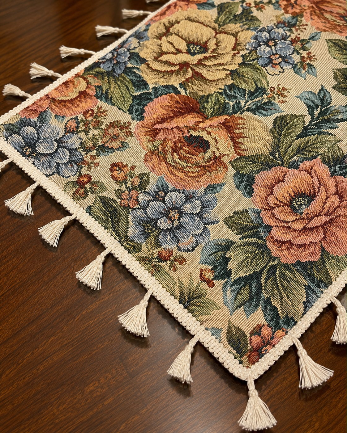 Vintage Floral Tassel Table Cover 60 x 60 cm