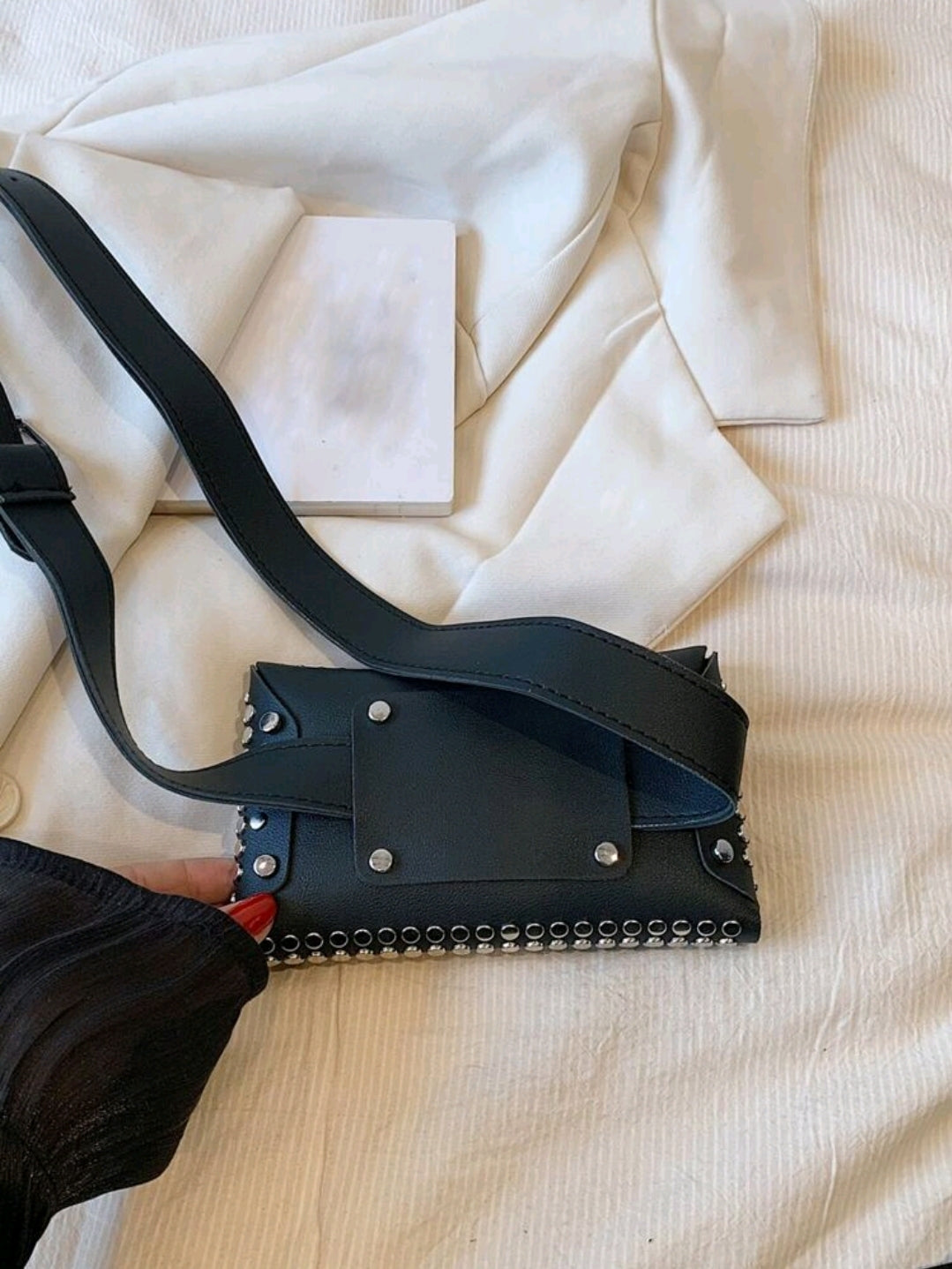 SHEIN Fast Delivery Women’s Black Studded Belt Bag