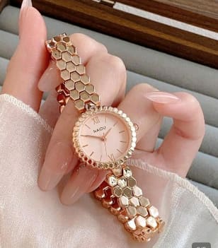 NAIDU Rose Gold Women’s Watch – Honeycomb Strap – Elegant Bracelet Style