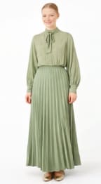 Women’s Sage Green Pleated Maxi Skirt – High Waist Flowing Long Skirt – Elegant Modest Everyday & Occasion Wear