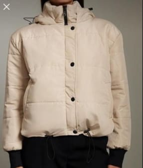 Women’s Cream Cropped Puffer Jacket with Hood
