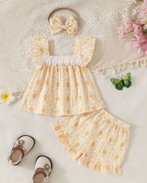 Baby Girls’ Yellow Floral Summer Outfit Set – Sleeveless Top, Shorts, and Matching Headband