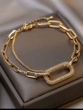 Gold Chain Bracelet with Rhinestone Rectangle Charm – SHEIN Fast Delivery in 5 Days