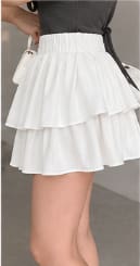 Women’s White Layered Pleated Mini Skirt