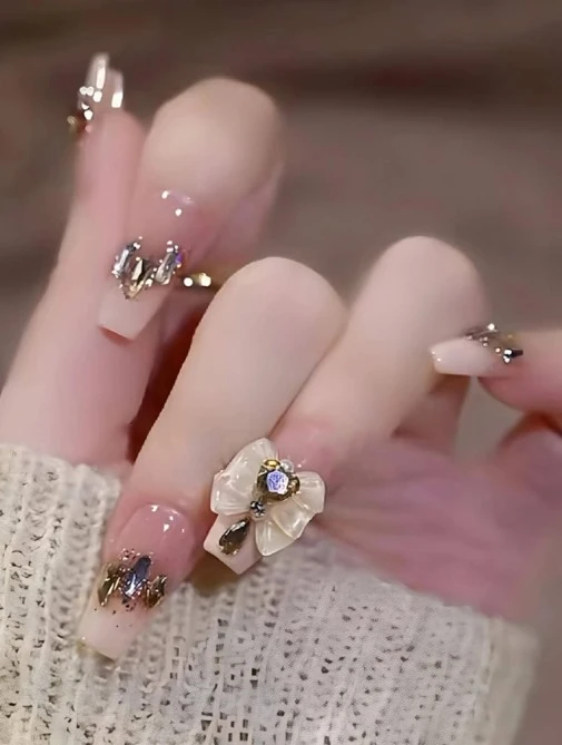 24-Piece Vintage Luxury Long Artificial Nails – Elegant & Glamorous