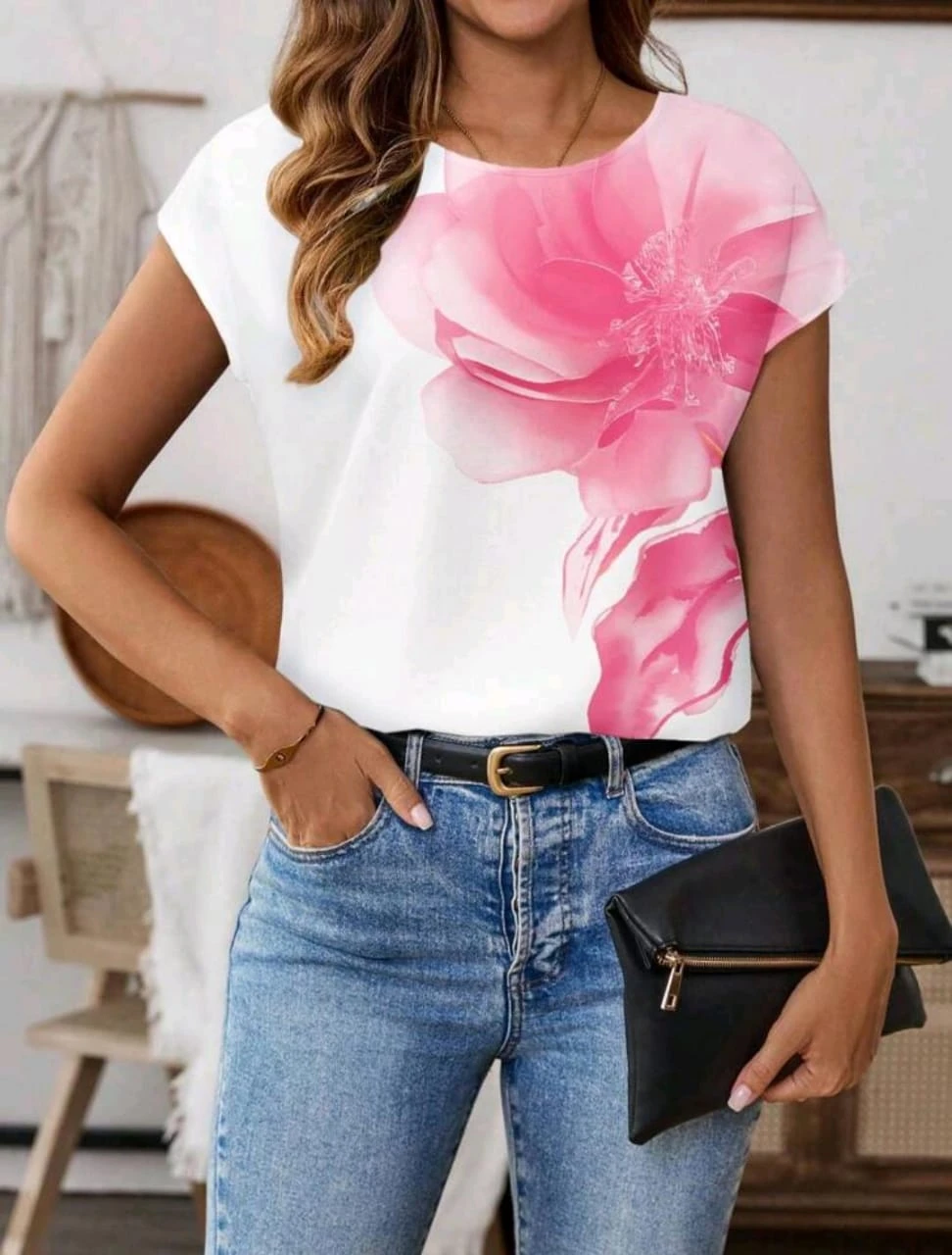 Women’s Casual Floral T-shirt – White Top with Pink Oversized Flower Print – Sof