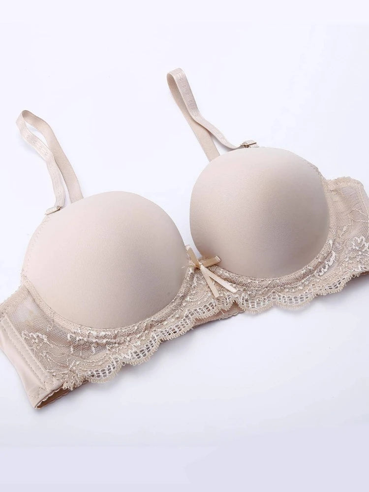 Women’s Nude Padded Lace Bra – Smooth Full Coverage Support Bra with Adjustable Straps for Everyday Wear