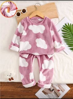 Girls Pink Cloud Fleece Pajama Set – Soft Plush Winter Sleepwear Two-Piece Outfit