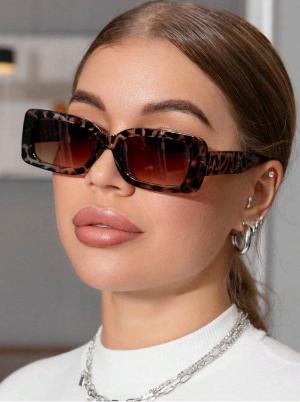 Wild Vibe Shades – Rectangular Tortoise Frame with Gradient Lenses