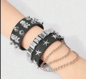 Black Punk Bracelet Set – Spiked Star Chain Wristband Stack for Women