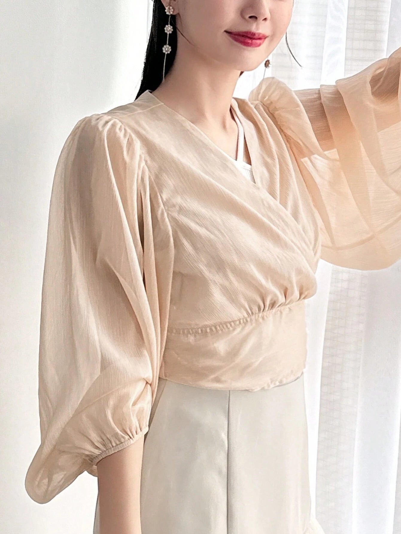 Women’s Beige Tie Front Balloon Sleeve Blouse